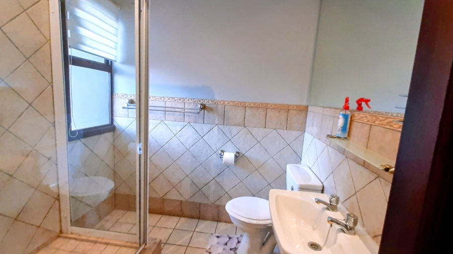 5 Bedroom Property for Sale in Pecanwood Estate North West